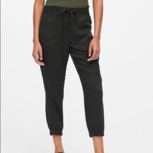 TENCEL™ Utility Jogger